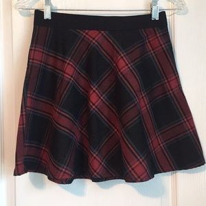 BDG Circle/Skater Plaid Tartan Skirt Sz 2